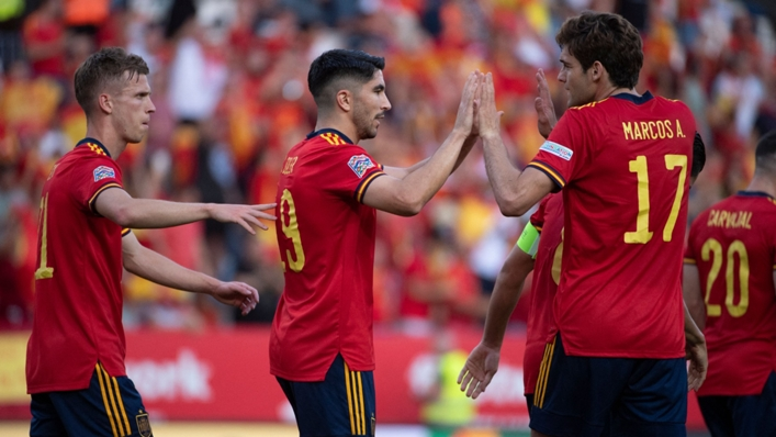 Spain 2-0 Czech Republic: Soler and Sarabia seal comfortable win