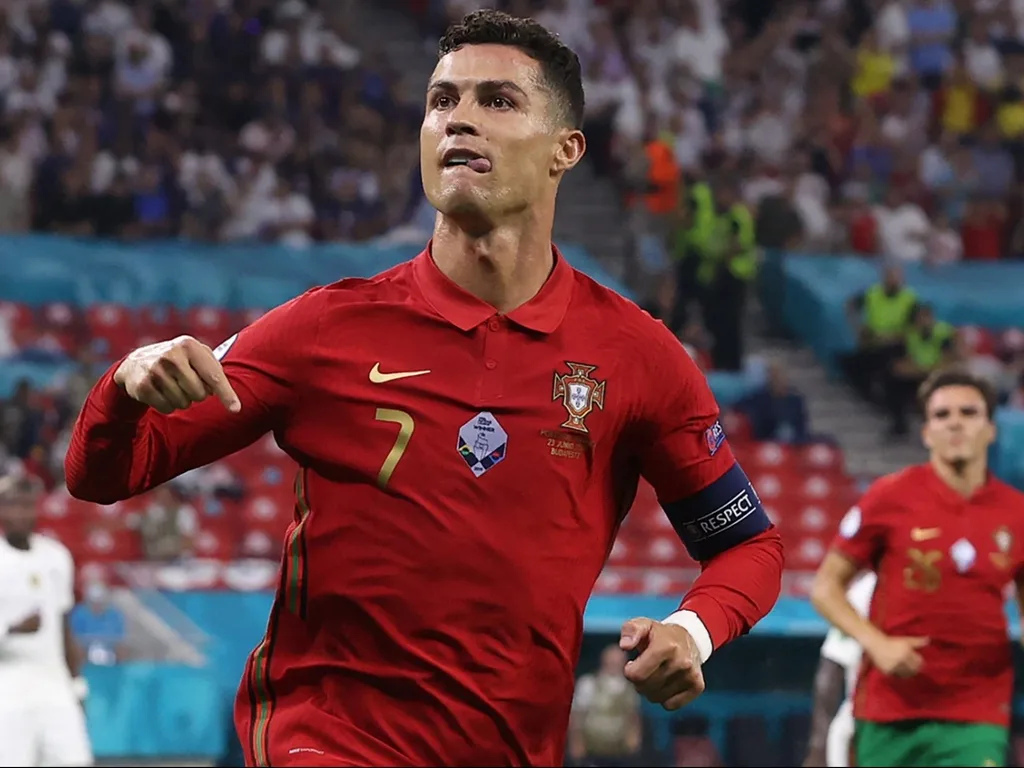 Cristiano Ronaldo scored his 128th international goal against Liechtenstein